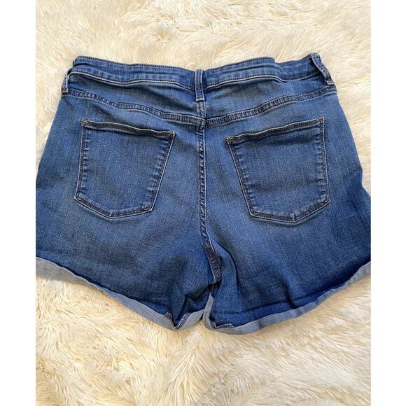 Universal Thread Button Fly Denim Shorts - Size 14 (EUC) - Picture 2 of 7